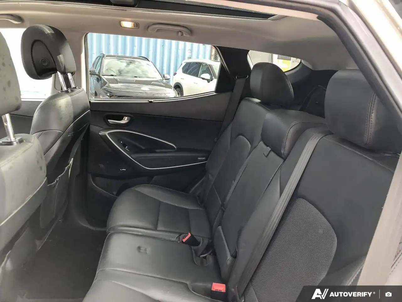 Hyundai SANTA FE снимка Hyundai SANTA FE