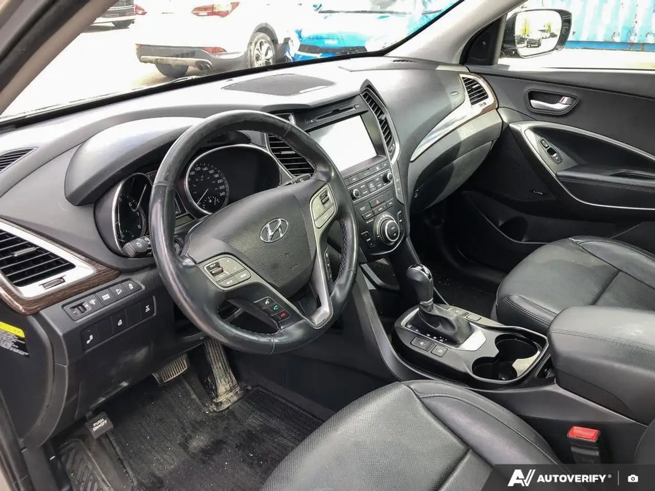 Hyundai SANTA FE снимка Hyundai SANTA FE