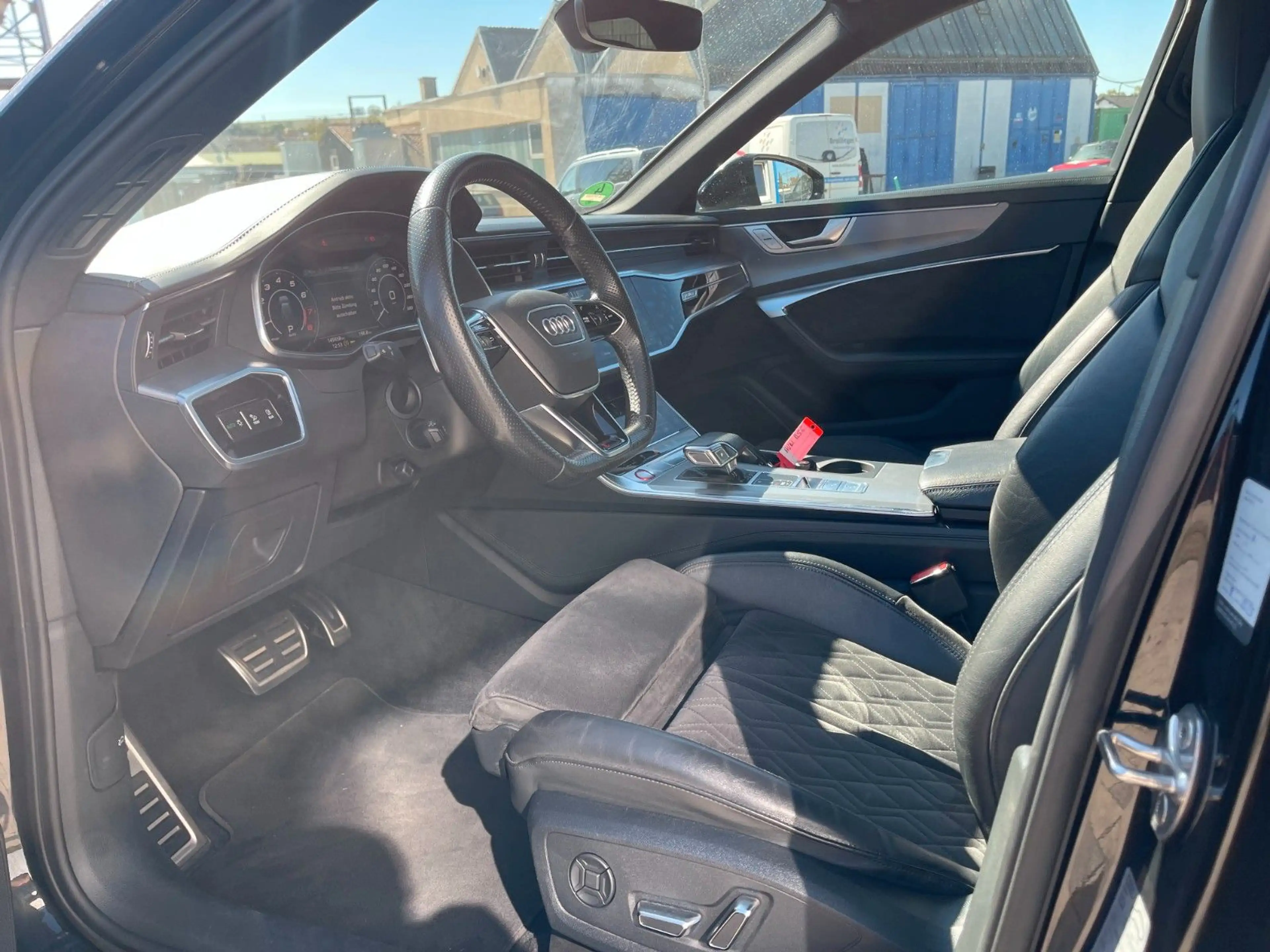 Audi RS6 4.0 TFSI tiptronic quattro — photo 15