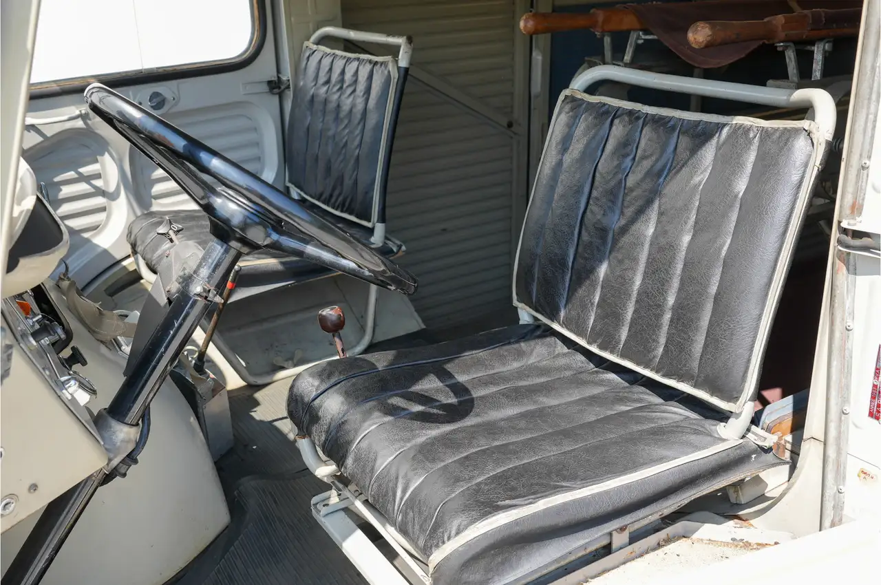 Citroen HY Ambulance M1227, foto 12