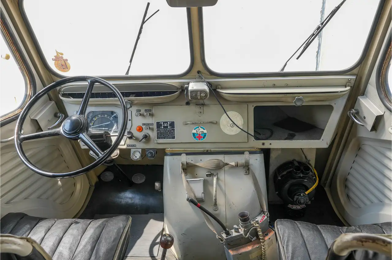 Citroen HY Ambulance M1227, foto 11