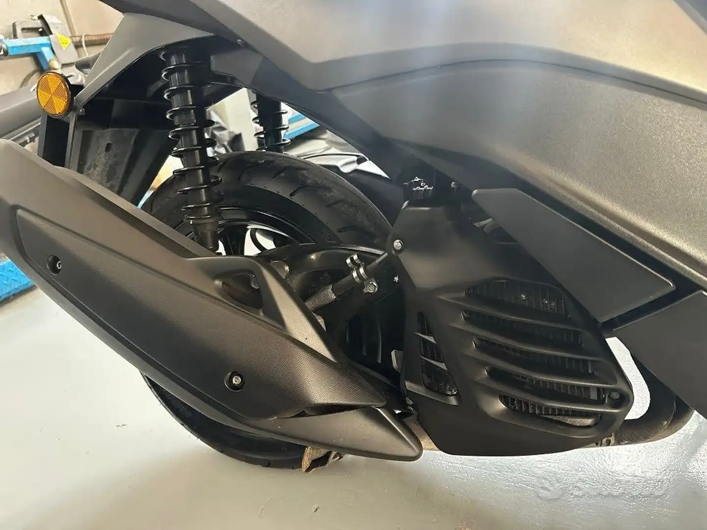 Yamaha TriCity 125 Gri - 2