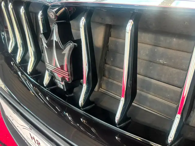 Maserati Levante view 11