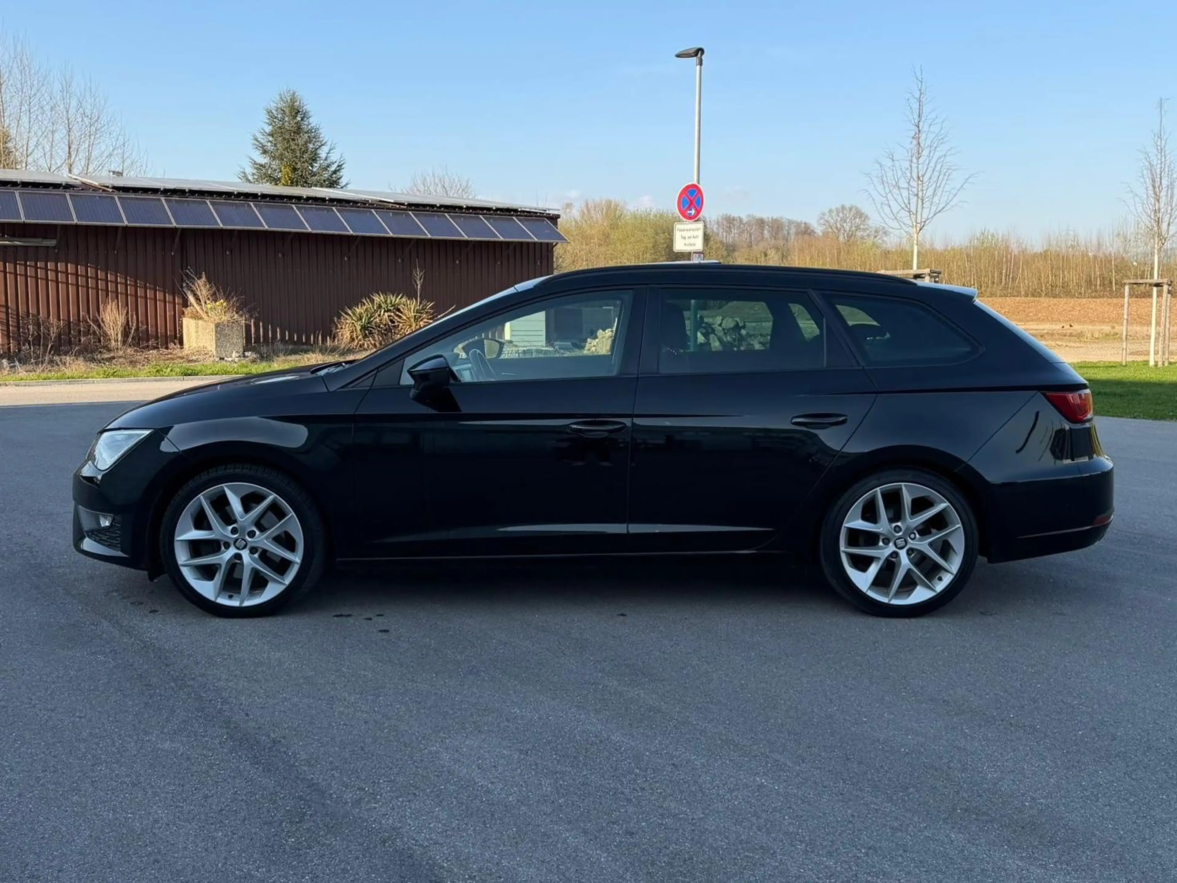 SEAT Leon FR — photo 2