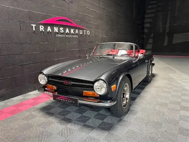 Triumph TR6 6 Cylindres 150ch ENTIEREMENT RESTAUREE CONFIGURATION UNIQUE