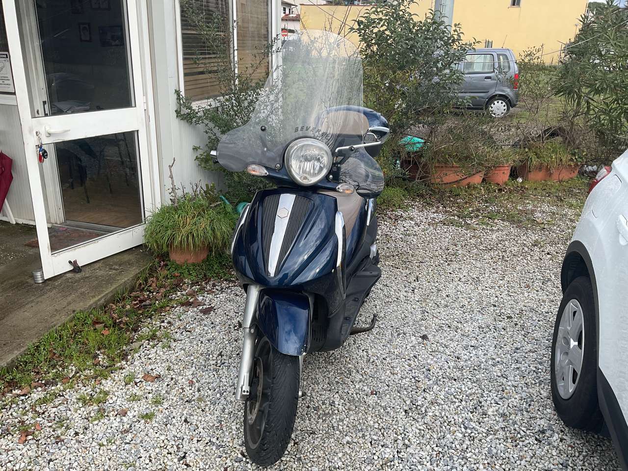 Piaggio Beverly 400 Tourer