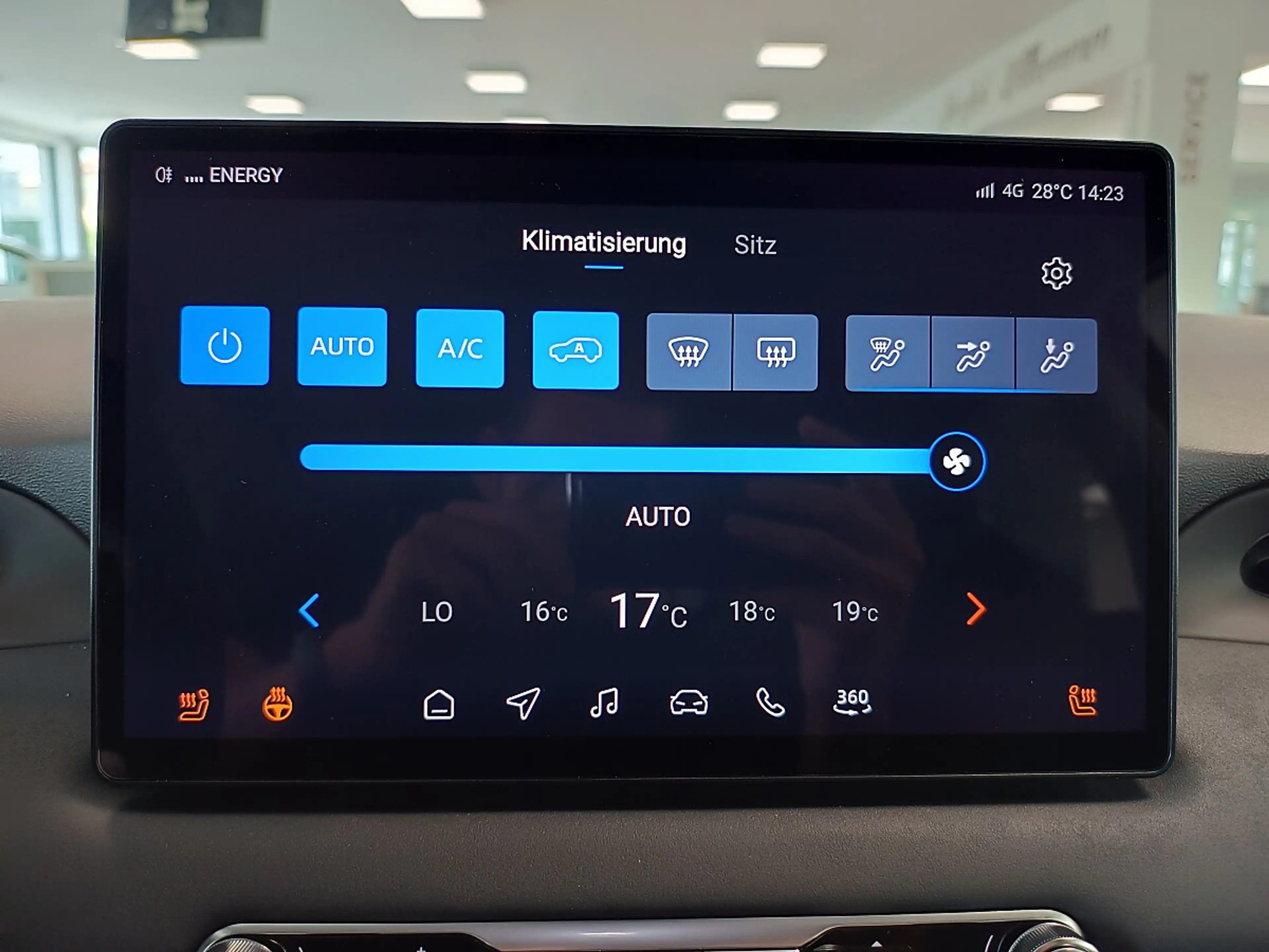 MG MG4 EV Urban 54 kWh Luxury *LED*Navi* — photo 13