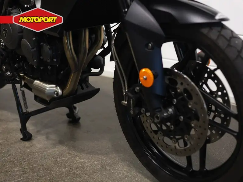 Triumph Tiger 800 - foto 2