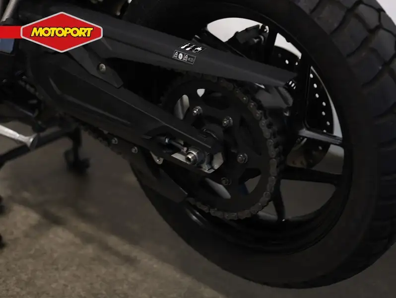 Triumph Tiger 800 - foto 5