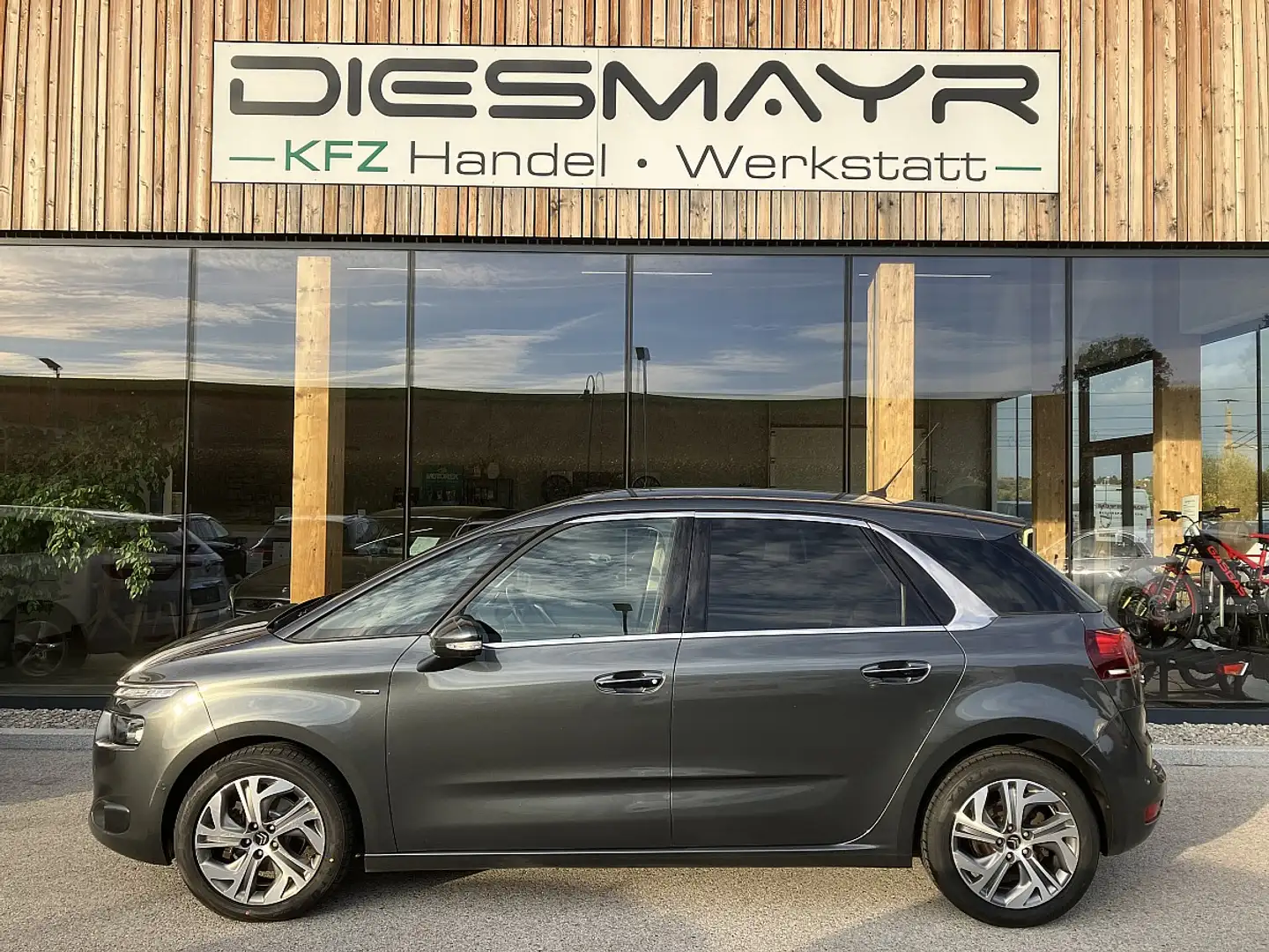 Citroen C4 Picasso e-HDi 115 ETG6 Exclusive Grau - 2