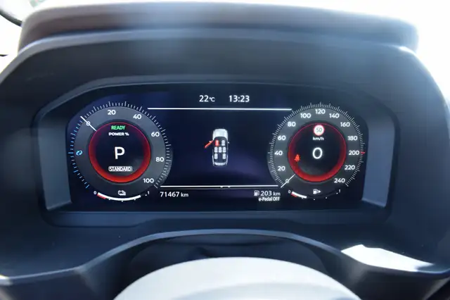 Nissan X-Trail view 14
