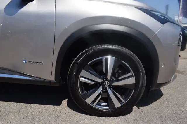 Nissan X-Trail view 9