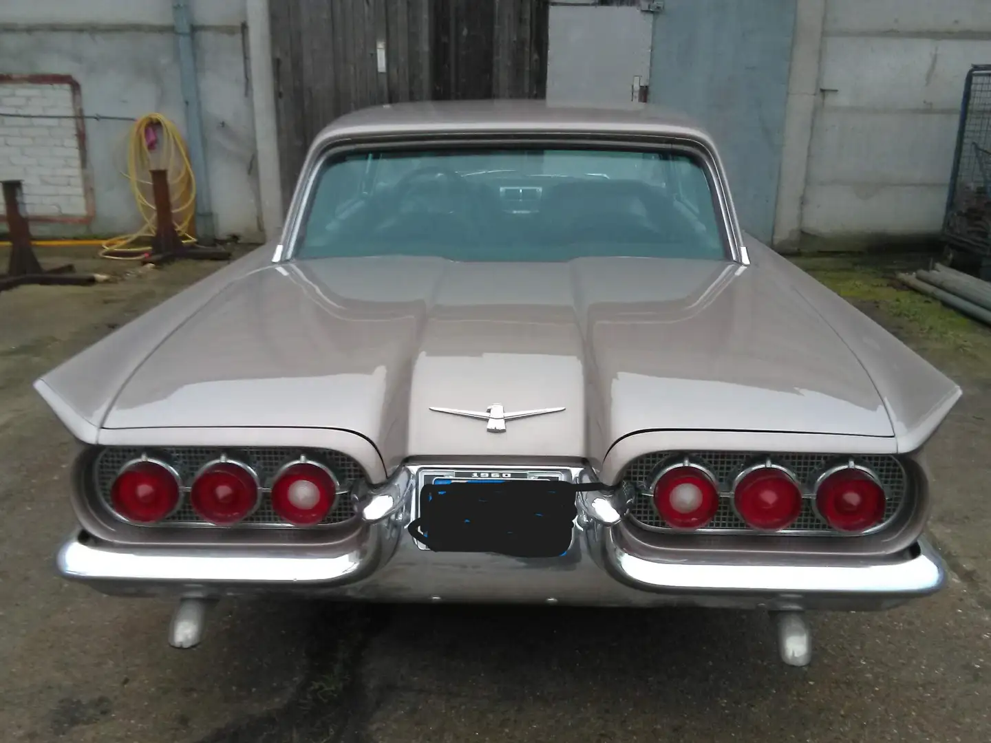 Ford Thunderbird Marrone - 2