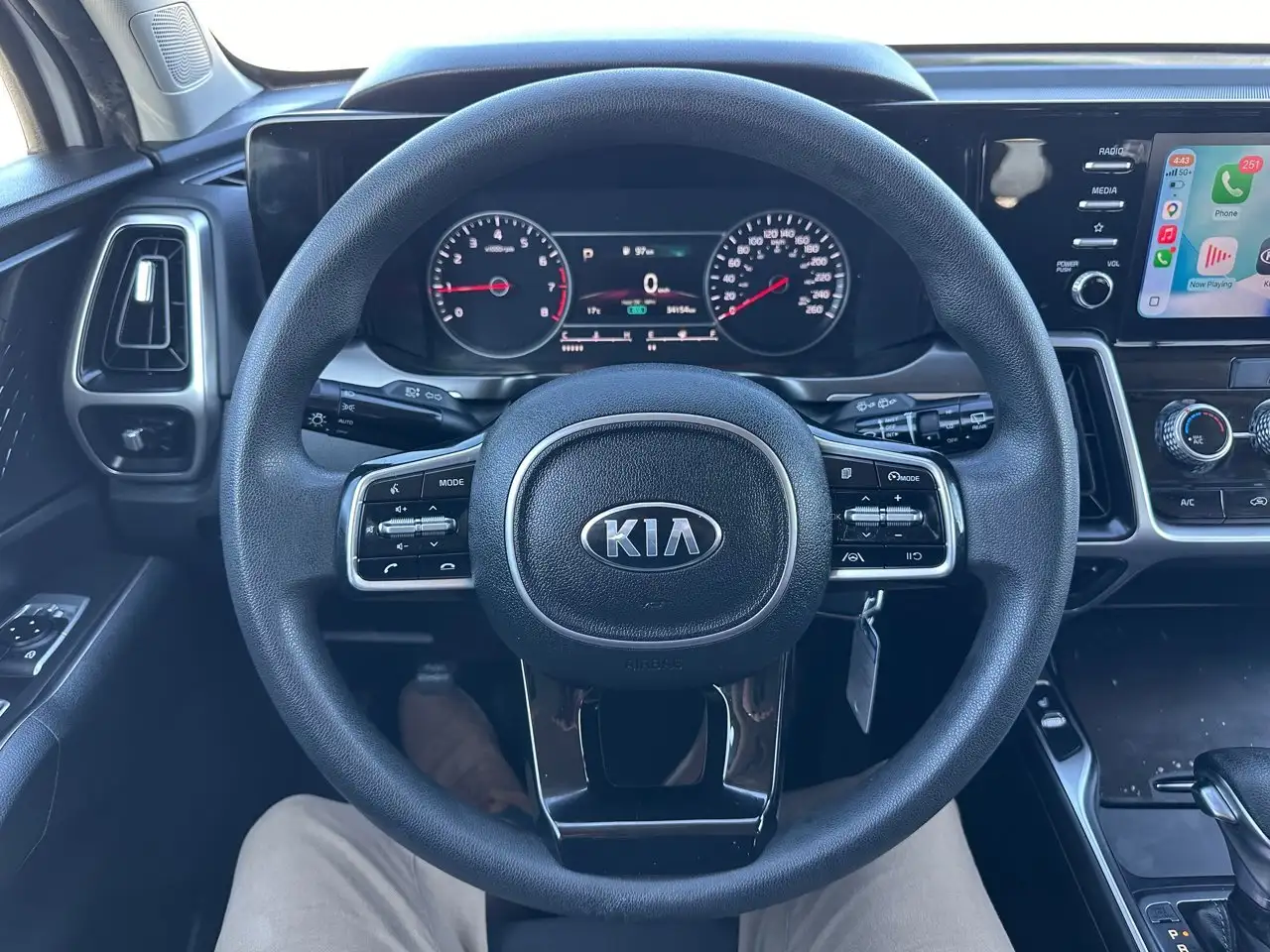 Kia Sorento снимка Kia Sorento