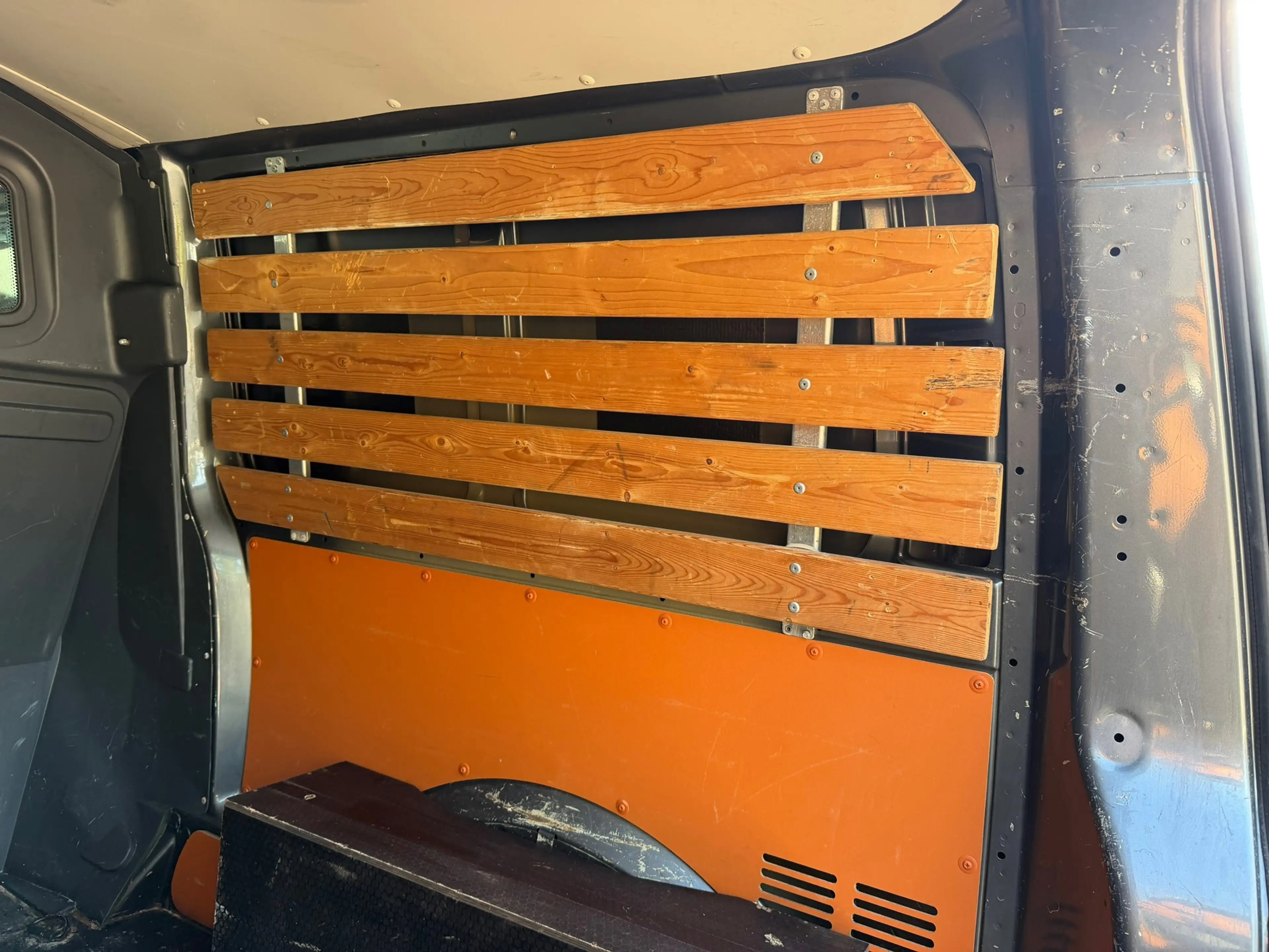 Volkswagen Transporter 2.0 TDI L2H1 DC Comfortline — photo 10