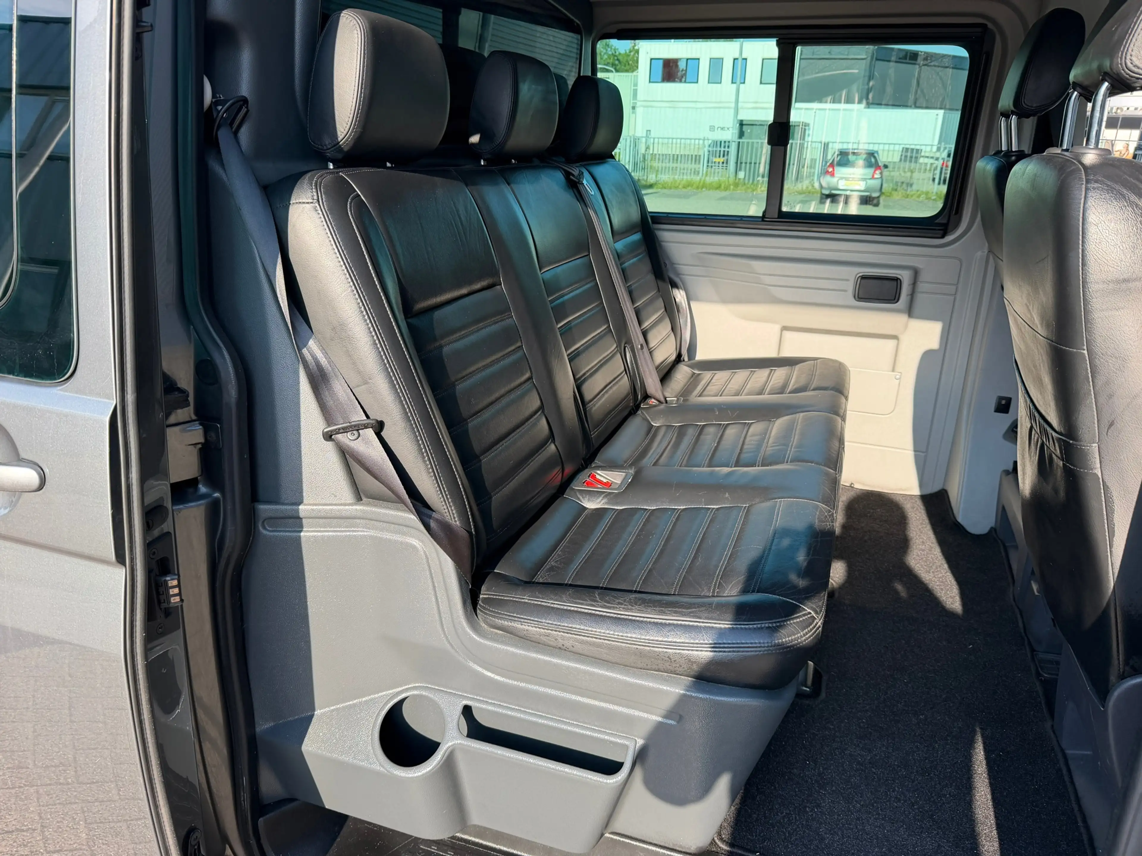 Volkswagen Transporter 2.0 TDI L2H1 DC Comfortline — photo 14