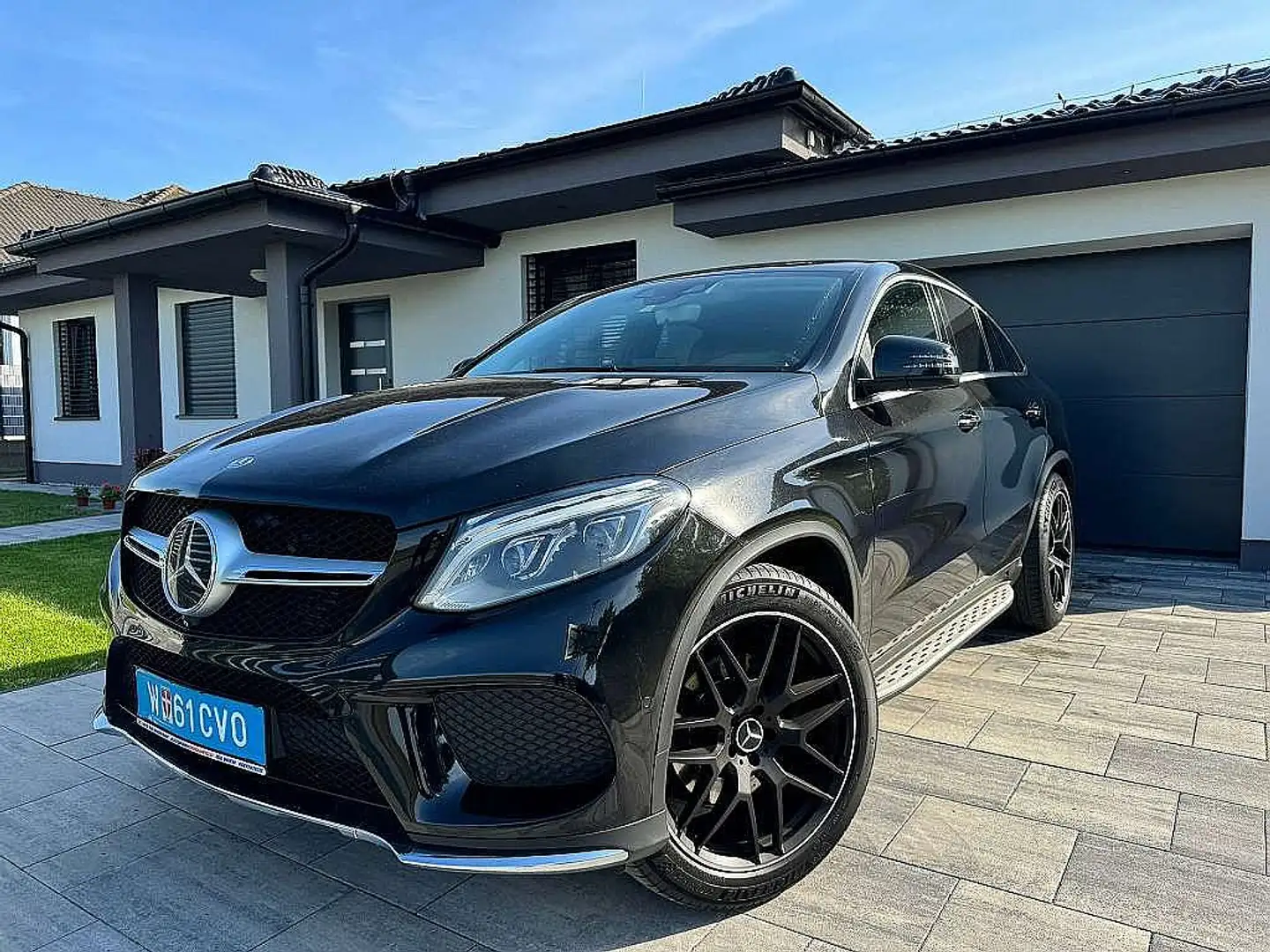 Mercedes-Benz GLE 350 d 4MATIC Aut AMG-PAKET *SOFT-CLOSE-TOTENWINKEL ... Schwarz - 1