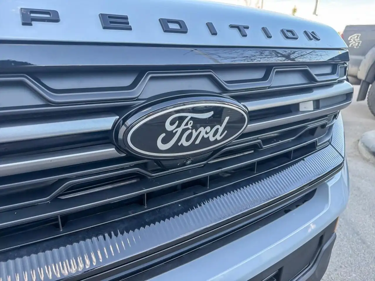 Ford Expedition снимка Ford Expedition