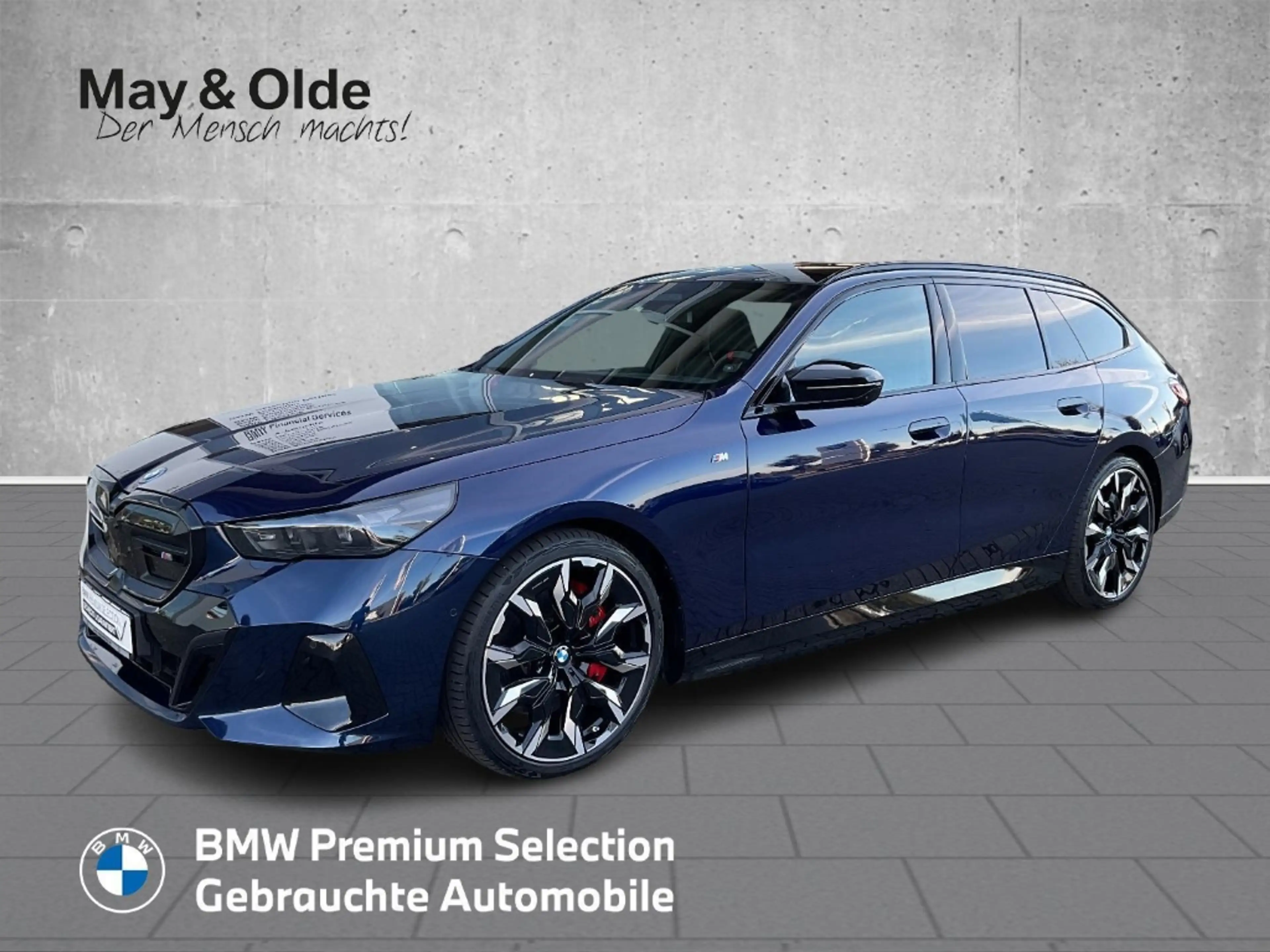 BMW i5 M60 xDrive Touring Sportpaket HUD AD AHK-klappbar
