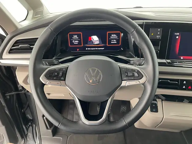Volkswagen Multivan view 14