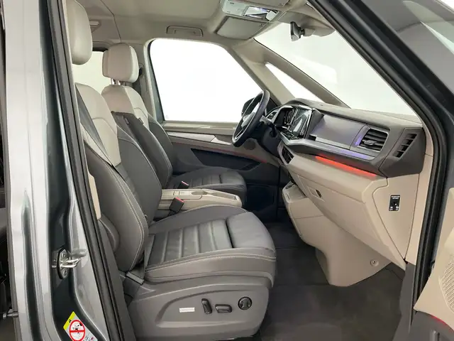 Volkswagen Multivan view 10