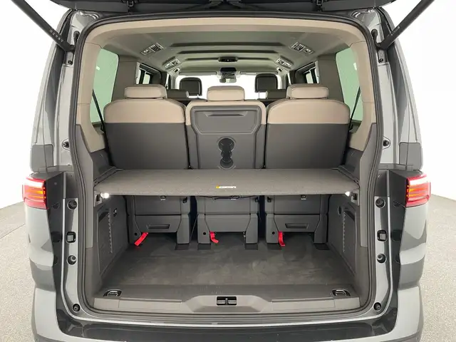 Volkswagen Multivan view 7