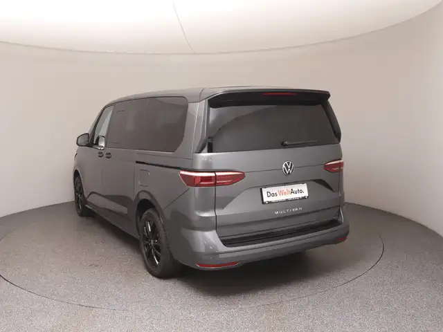 Volkswagen Multivan view 5