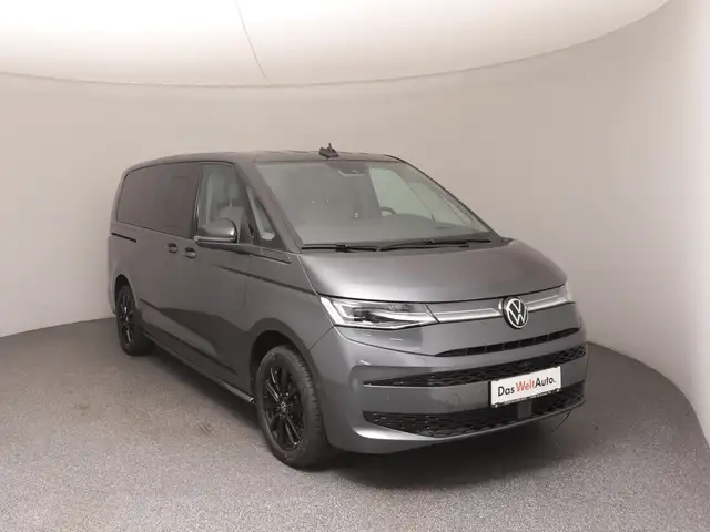 Volkswagen Multivan view 2