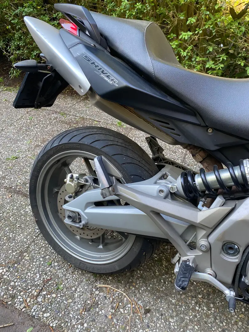 Aprilia Shiver 750 Abs Zwart - 2