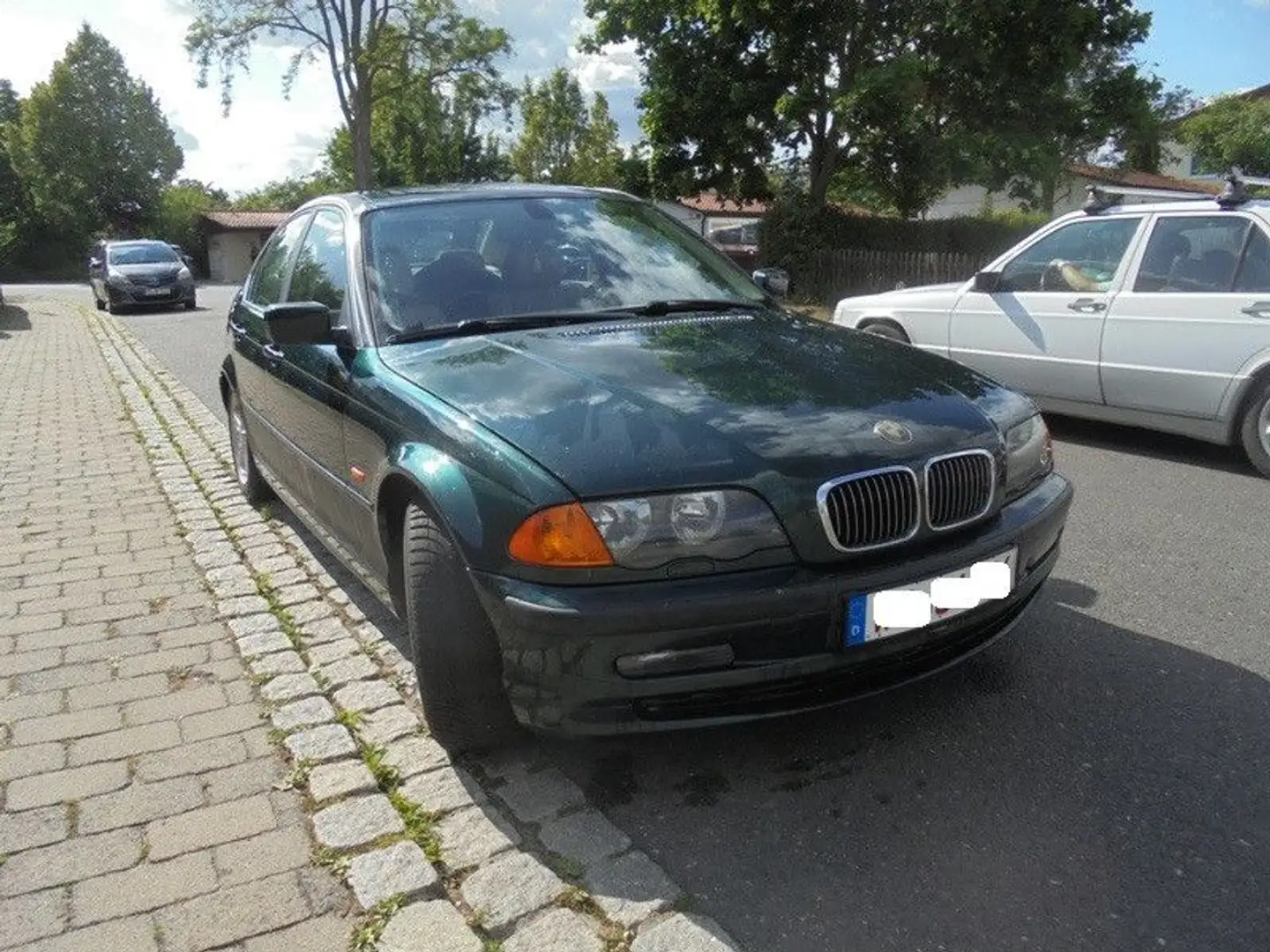 BMW 323 i TÜV 12/26;LEDER;GAS/BENZ;AUTOMATIK;ROSTFREI Green - 2