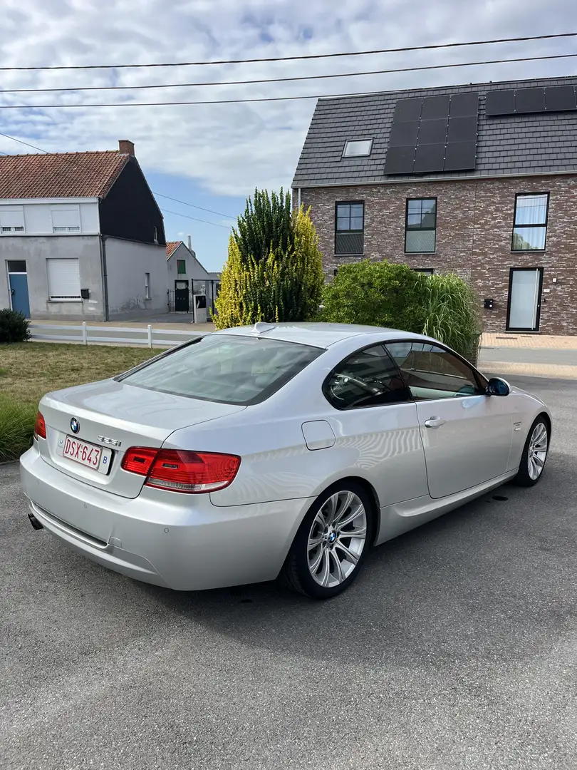 BMW 325 325i Coupe - 2