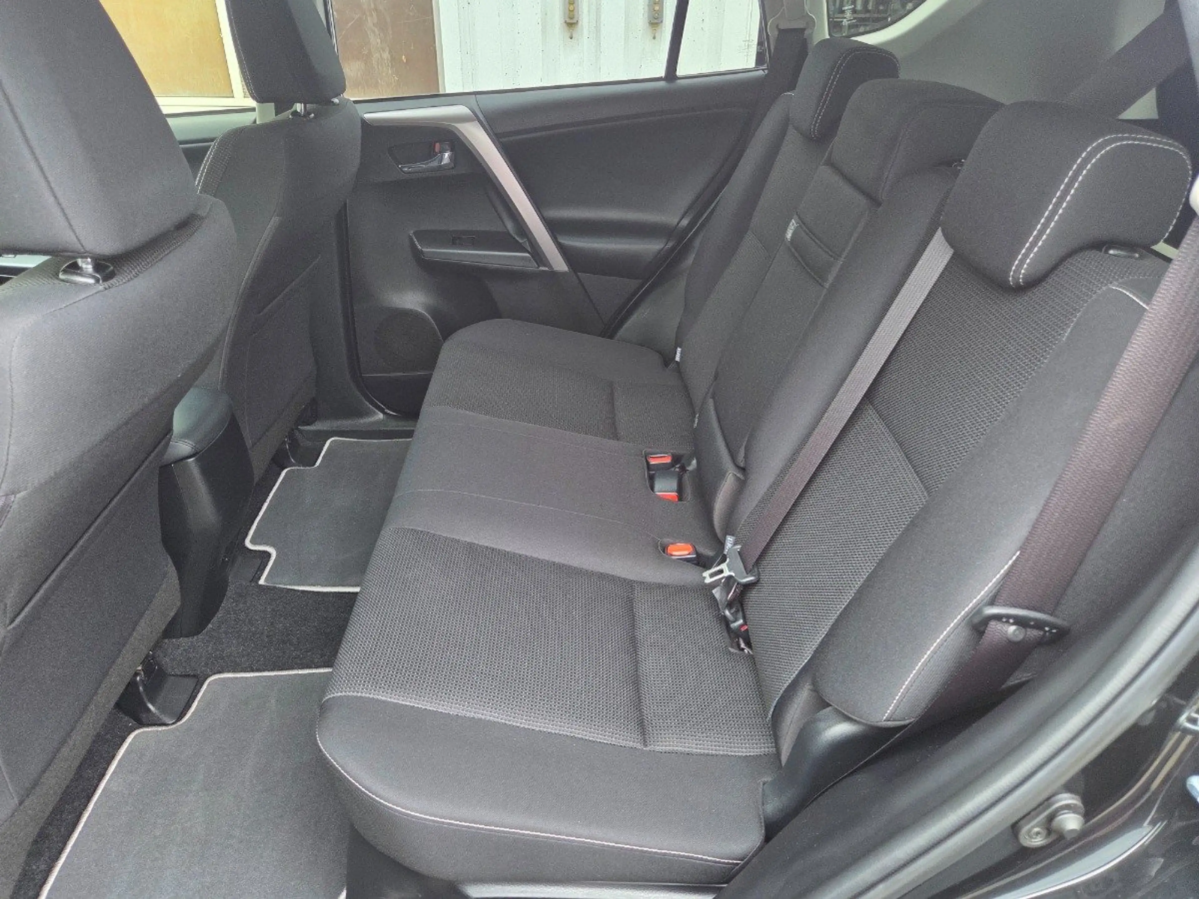 Toyota RAV 4 RAV4 2.5 Hybrid Team D AHK LED SHZ Kamera — photo 11