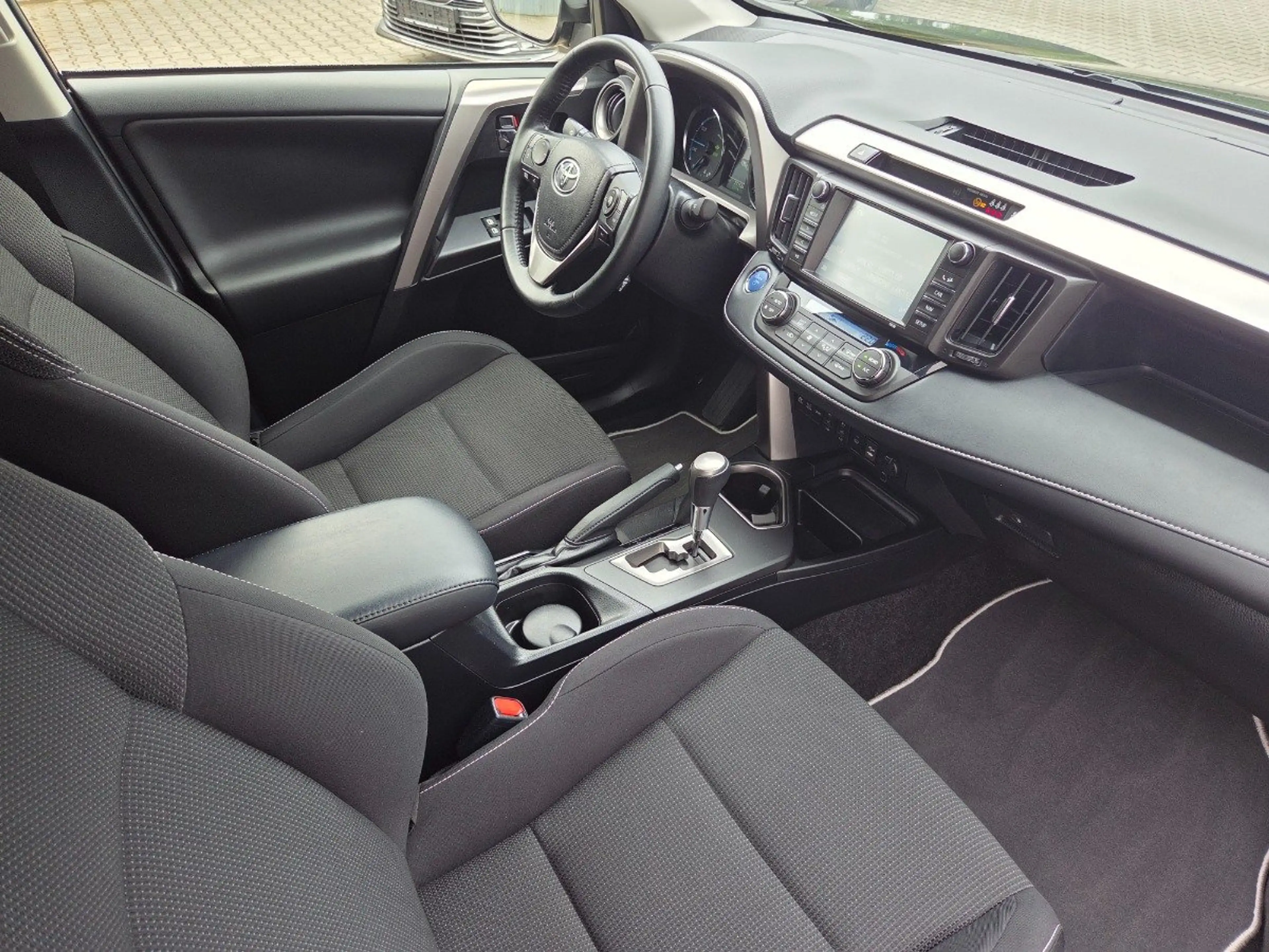 Toyota RAV 4 RAV4 2.5 Hybrid Team D AHK LED SHZ Kamera — photo 12