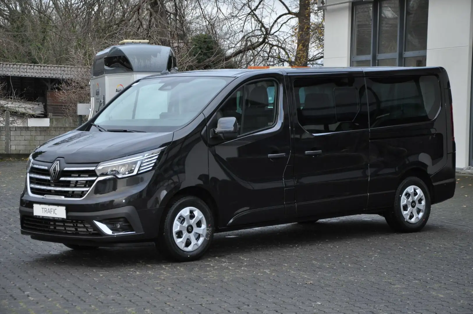 Renault Trafic III Grand Evolution Blue dCi 150 EDC MY24 Noir - 2