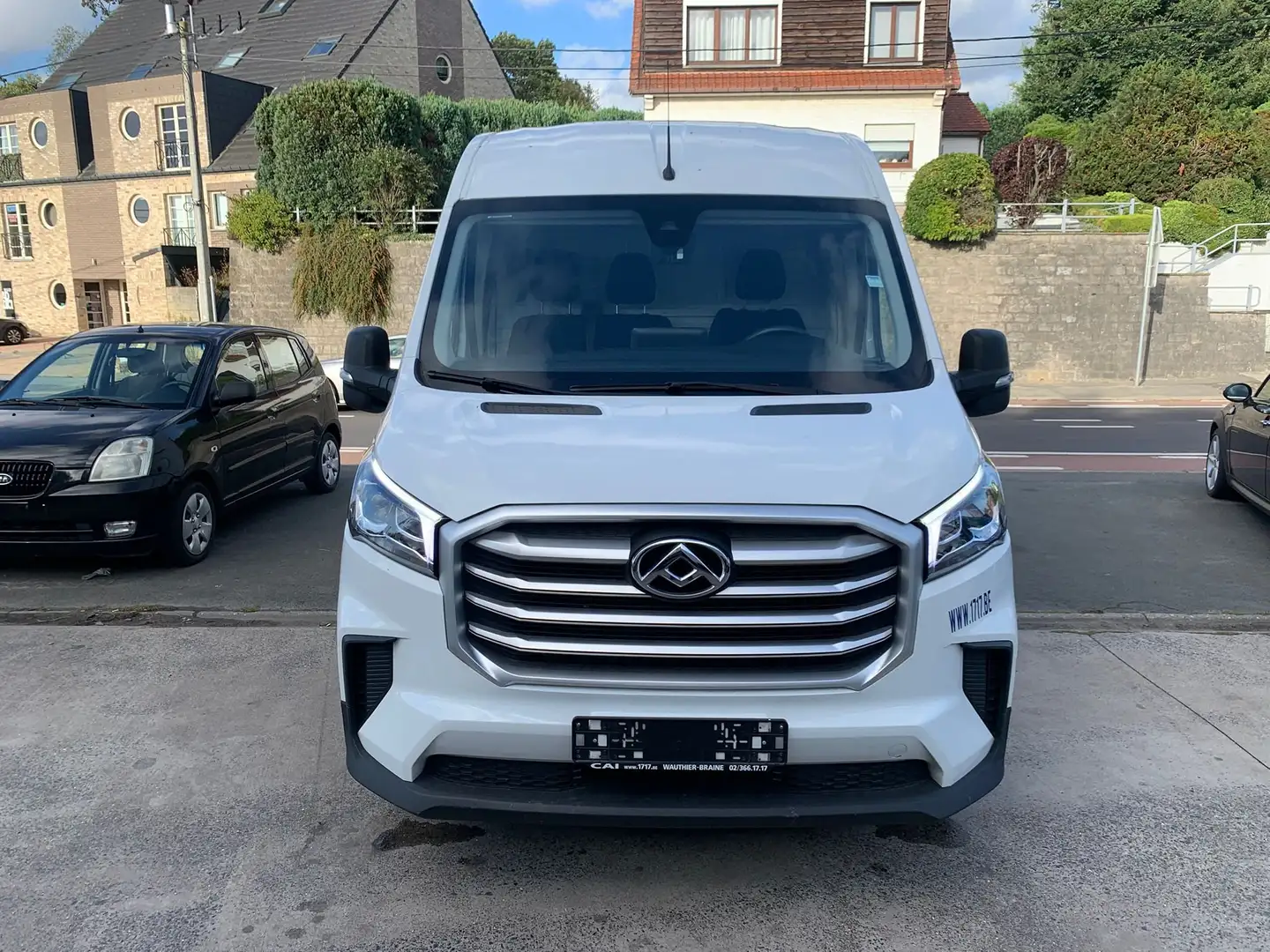 Maxus Deliver 9 MAXUS DELIVER 9 L2H2 Biały - 1