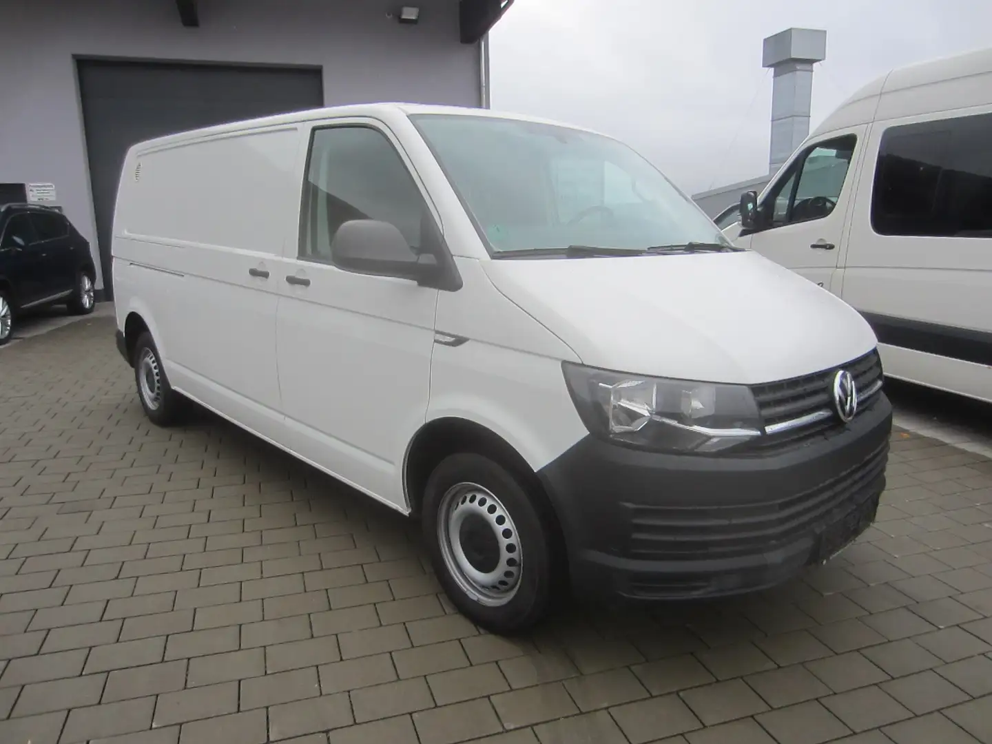 Volkswagen T6 Transporter Kasten lang,Navi,Aut.,AHK,1-Hand Weiß - 2