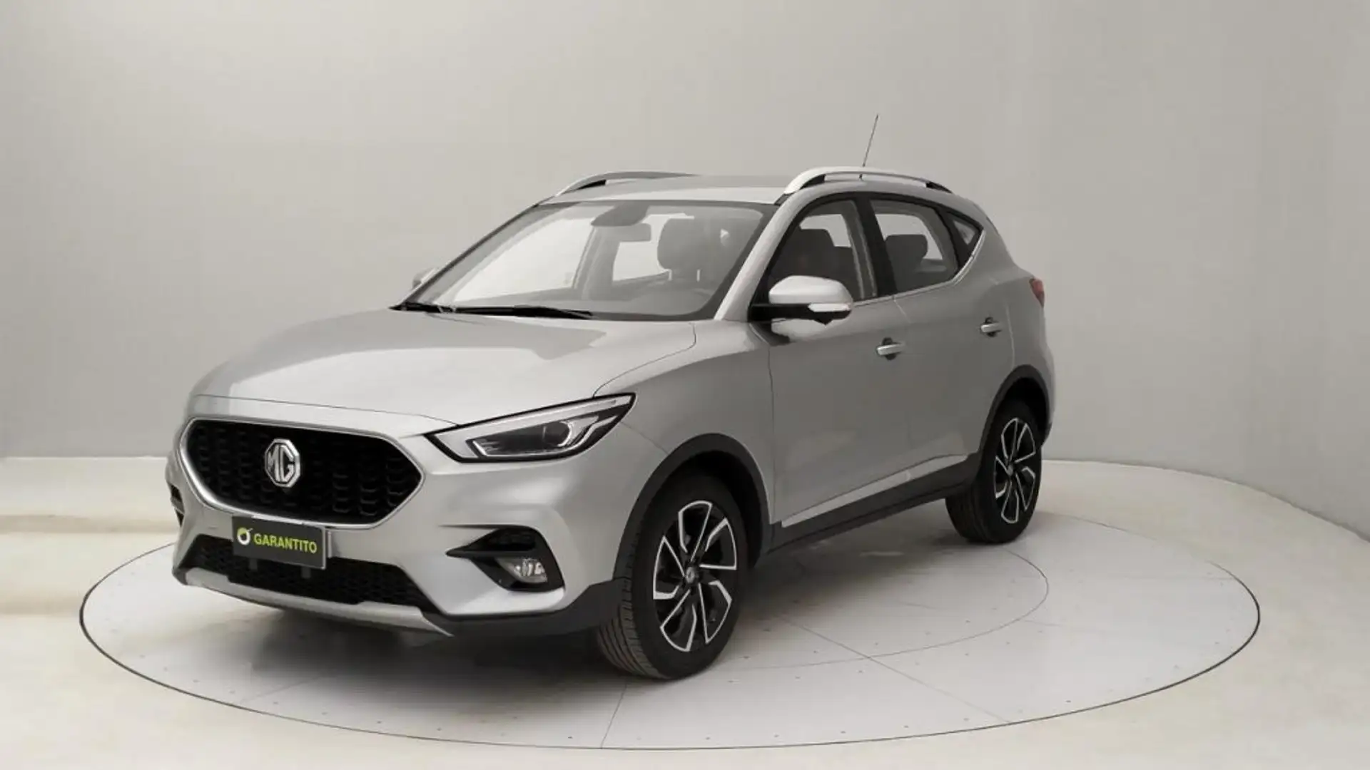 MG ZS 1.5 Luxury Gris - 1
