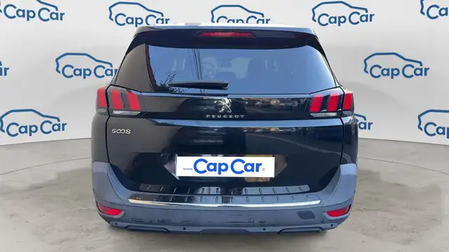 Peugeot 5008 view 3