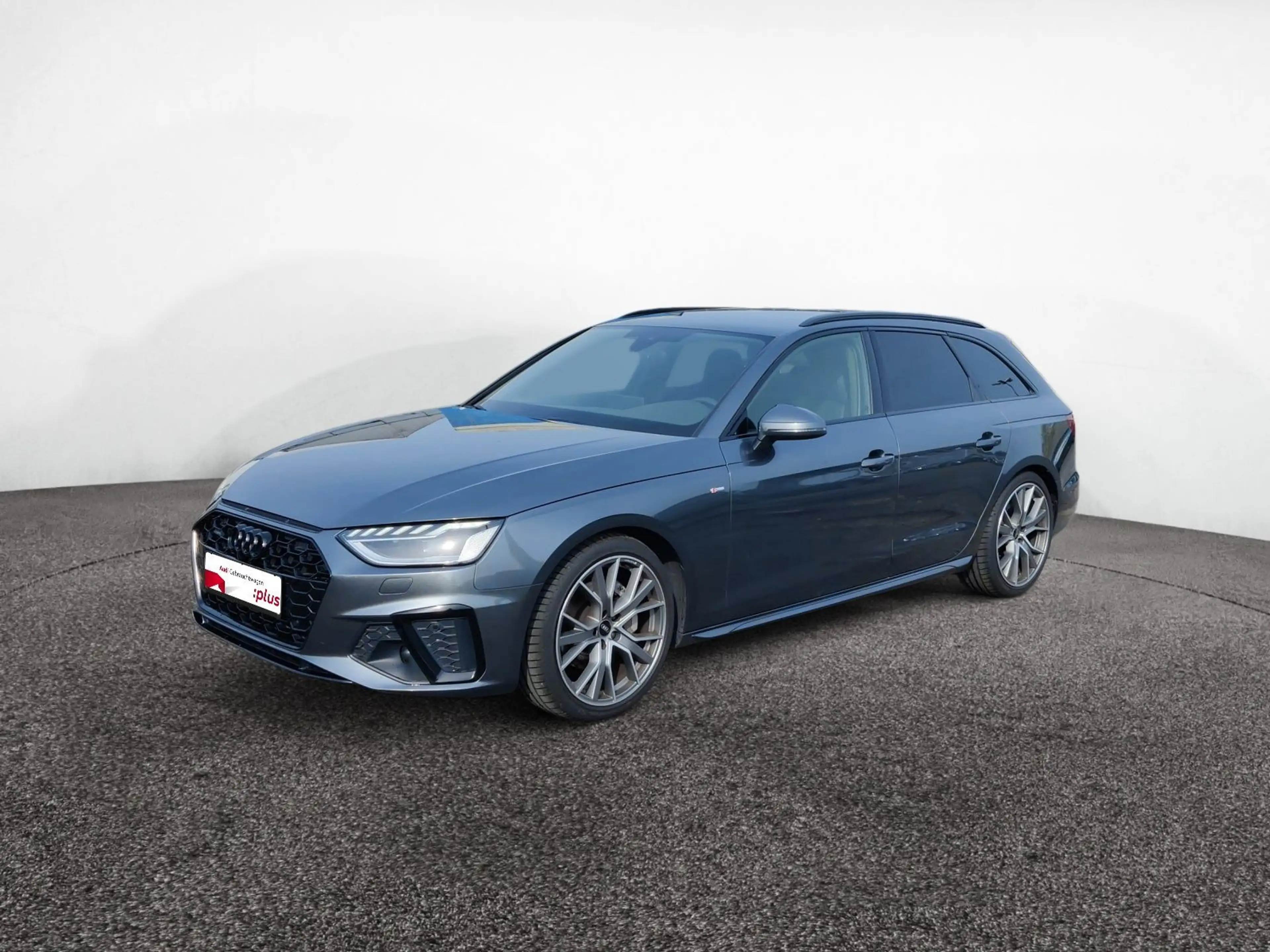 Audi A4 40 TDI S line quattro AHK Matrix — photo 2