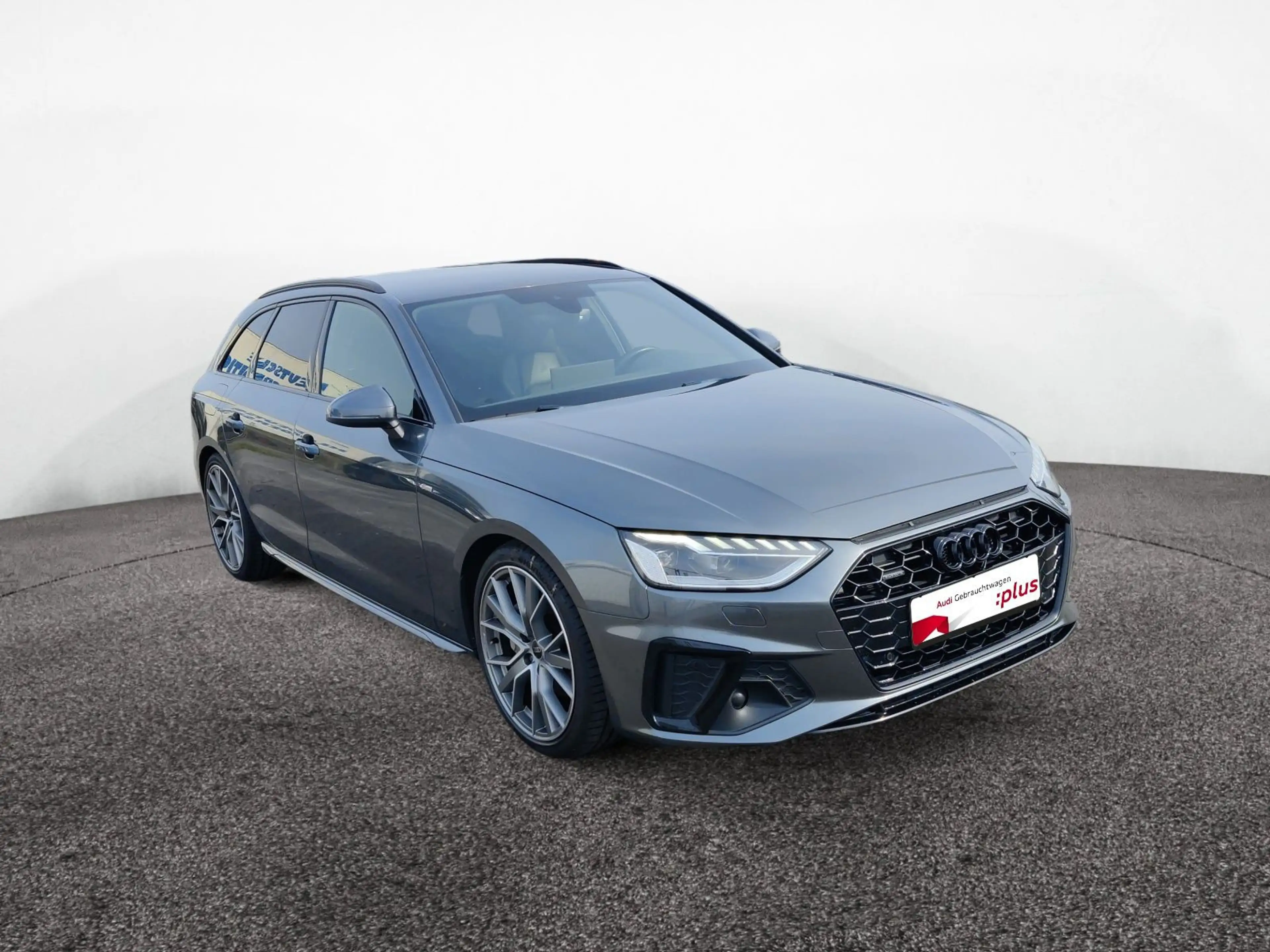Audi A4 40 TDI S line quattro AHK Matrix — photo 9