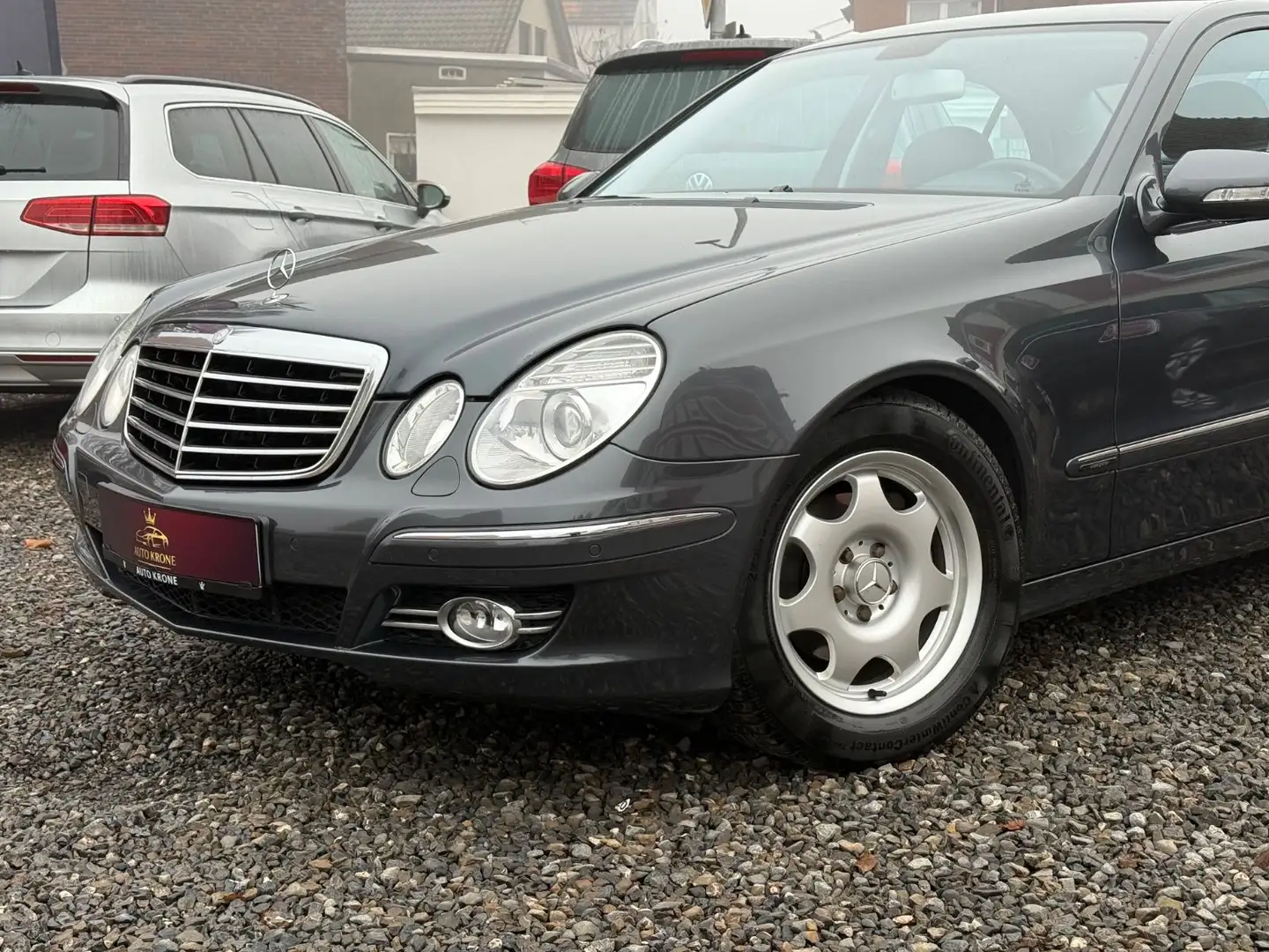 Mercedes-Benz E 320 CDI Lim. Sportpaket Avantgarde Leder 8xAlu Grau - 2