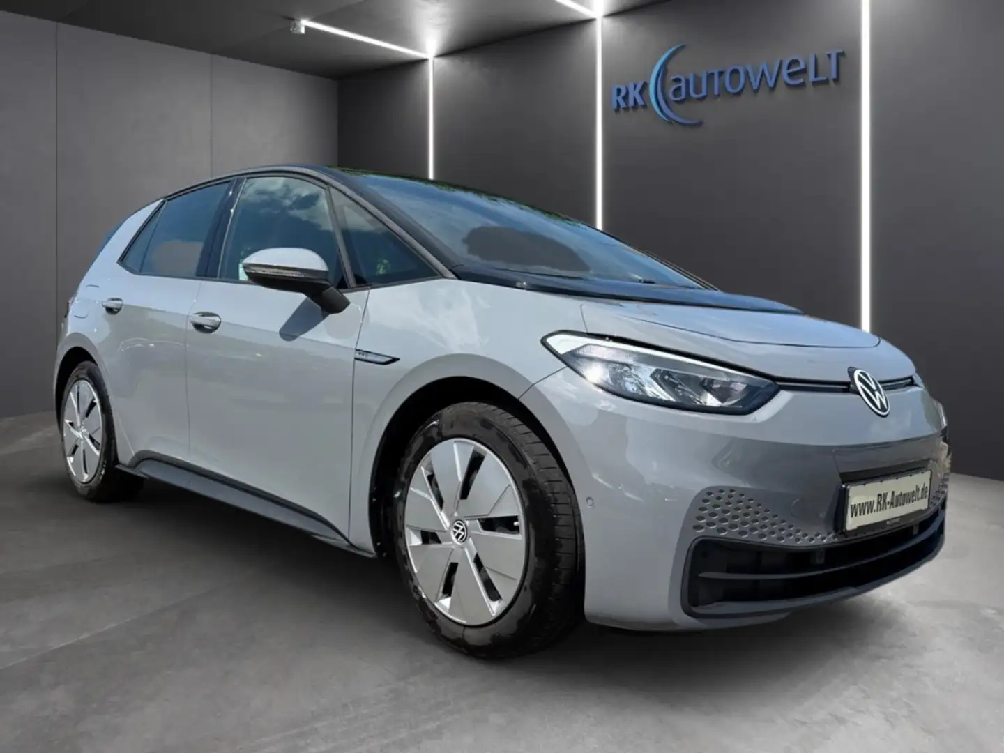 Volkswagen ID.3 Pro Performance 150 kW 58 kWh Navi ACC RearView Grijs - 2