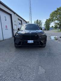 M60i Sports Activity Vehicle