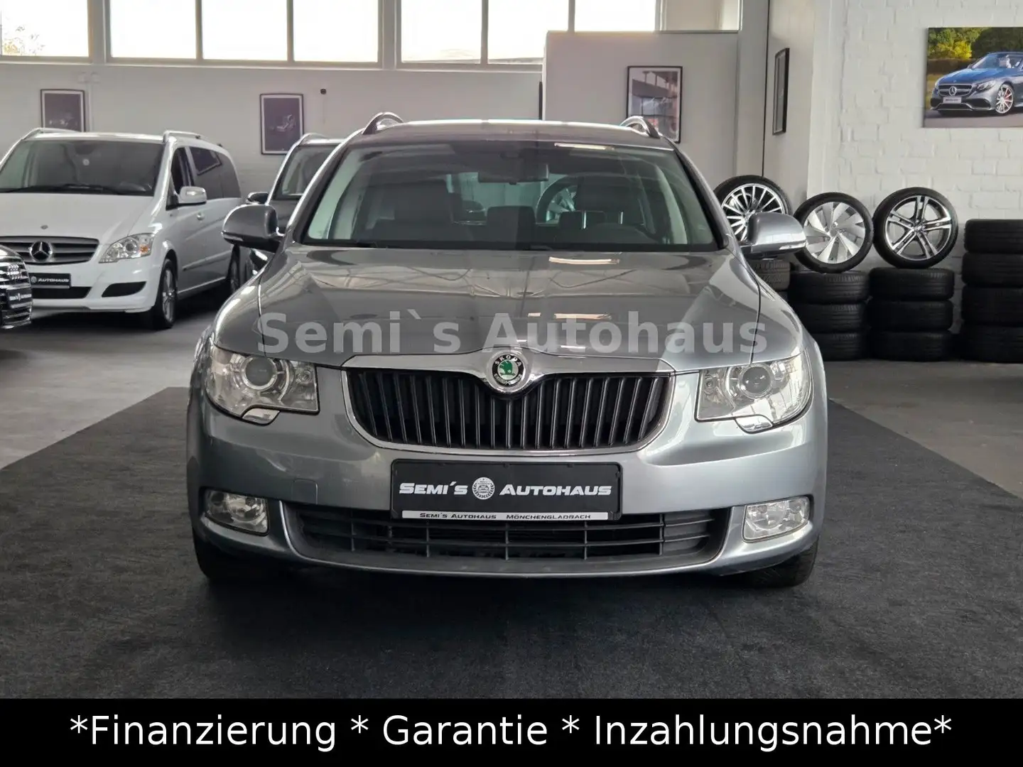 Skoda Superb Combi Comfort|AHK|Tüv-Neu Grigio - 2