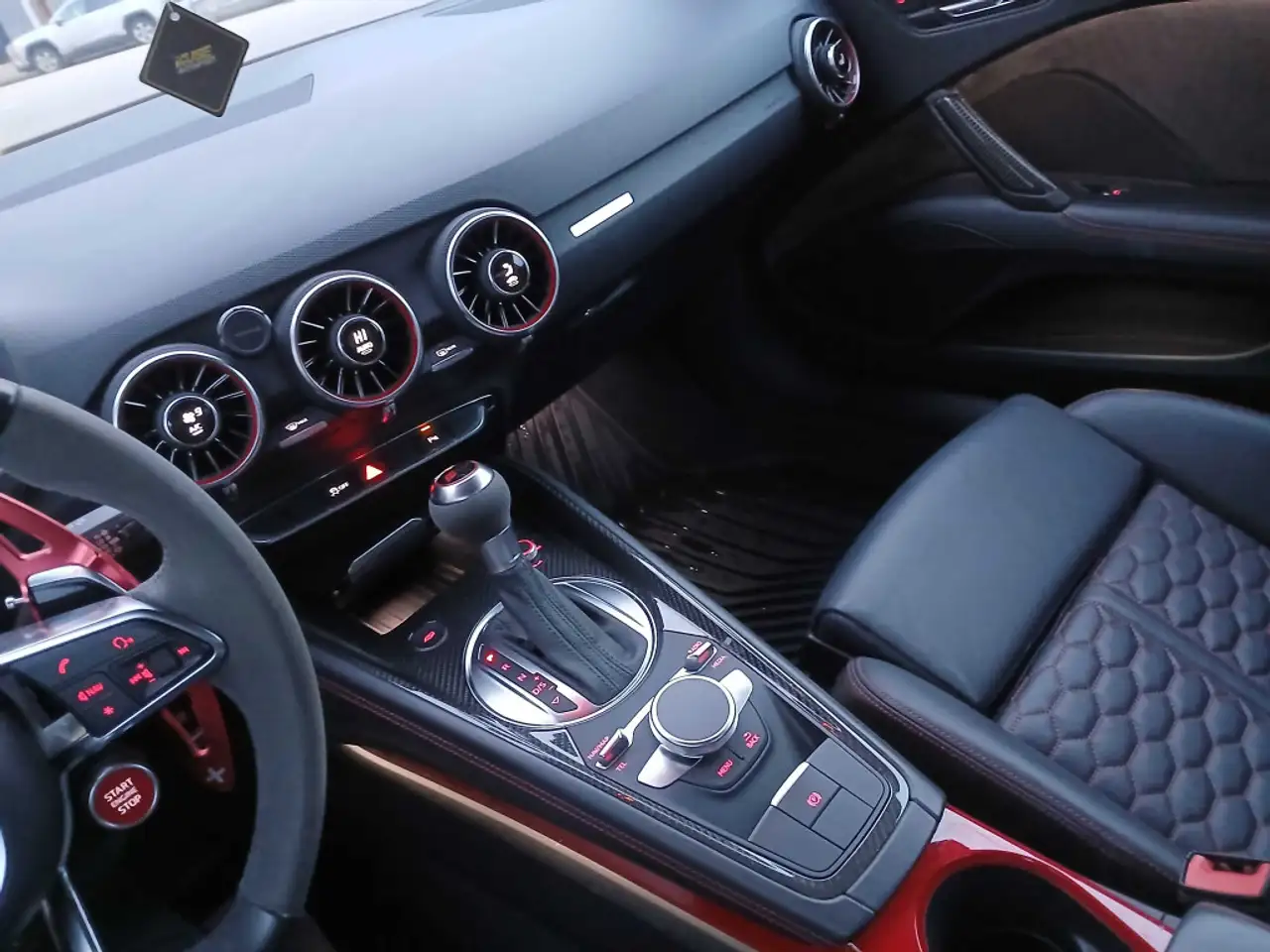 Audi TT RS снимка Audi TT RS