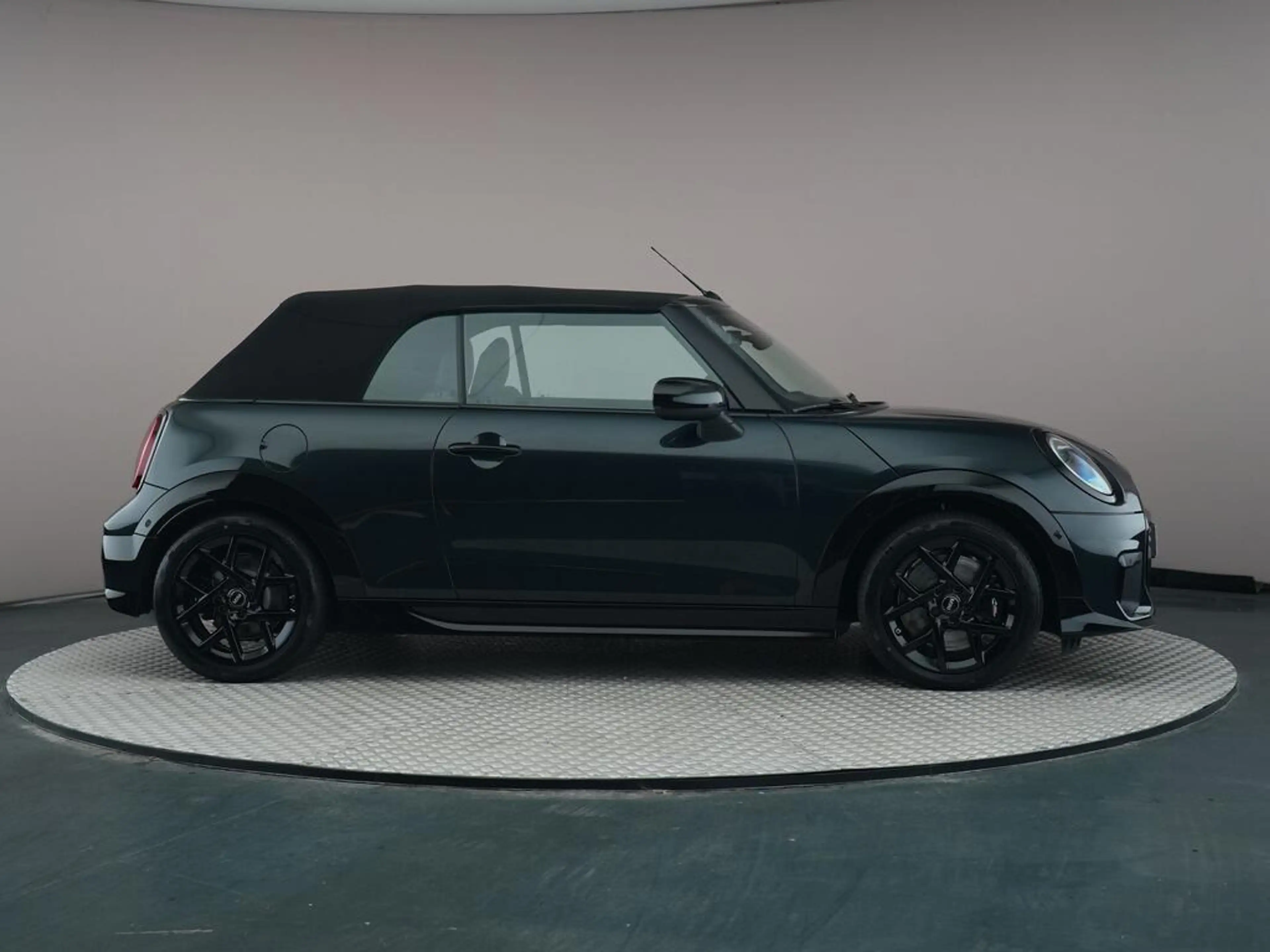 MINI Cooper C Cabrio 2.0 John Cooper Works M — photo 8