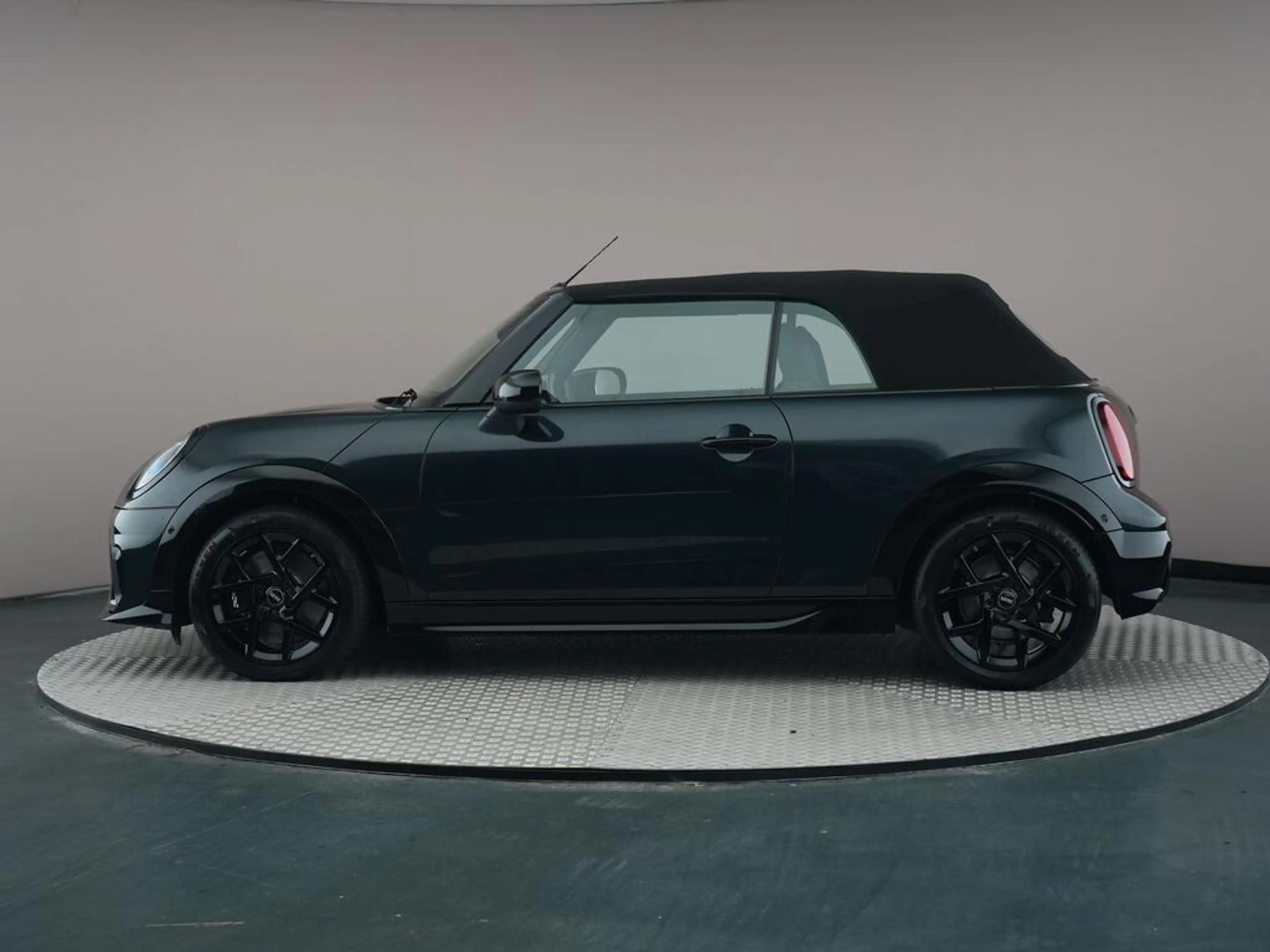 MINI Cooper C Cabrio 2.0 John Cooper Works M — photo 7