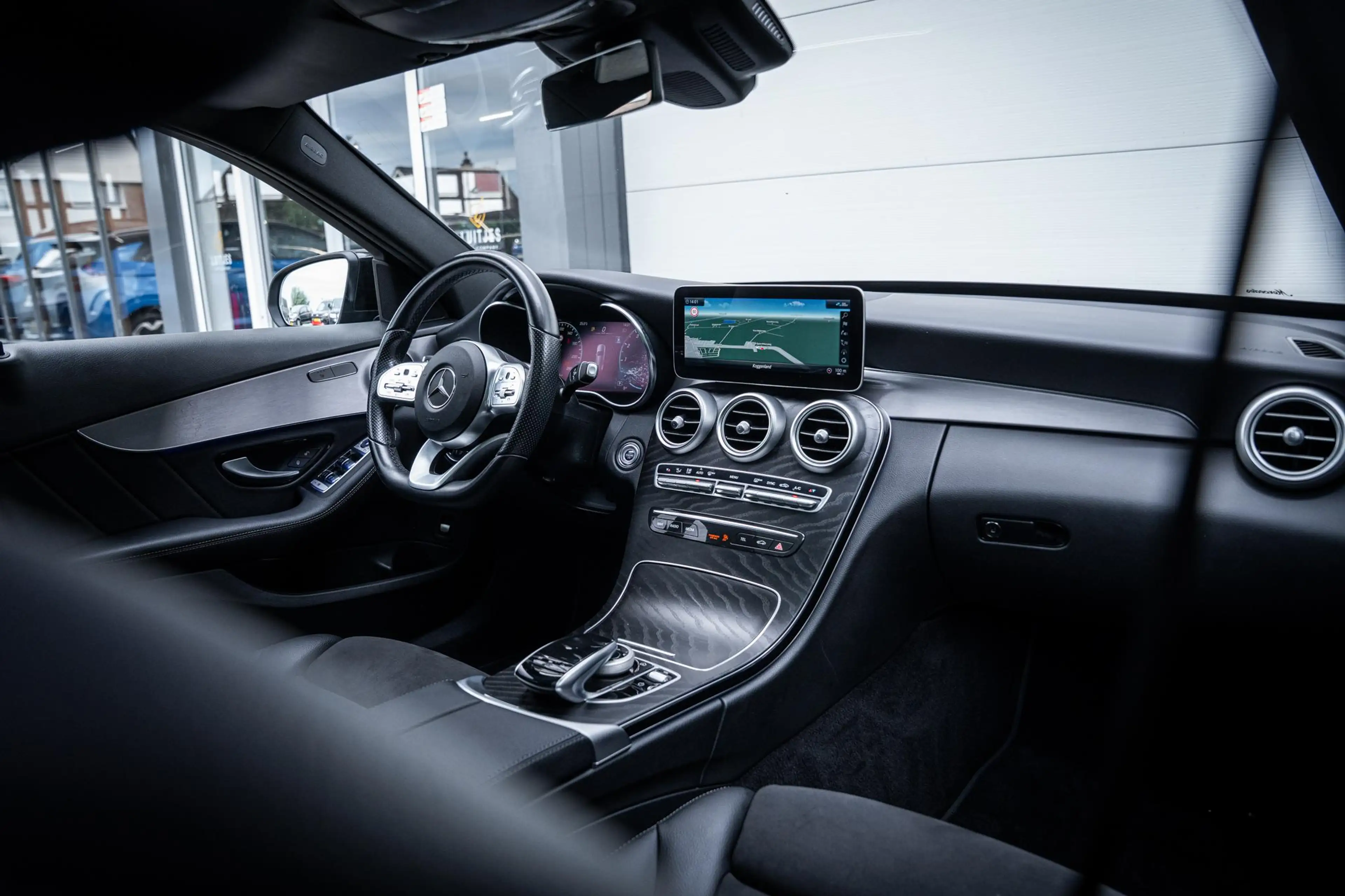 Mercedes-Benz C 180 Estate AMG Org.NL|Pano-dak|360°|Trekhaak|Carplay|D — photo 34