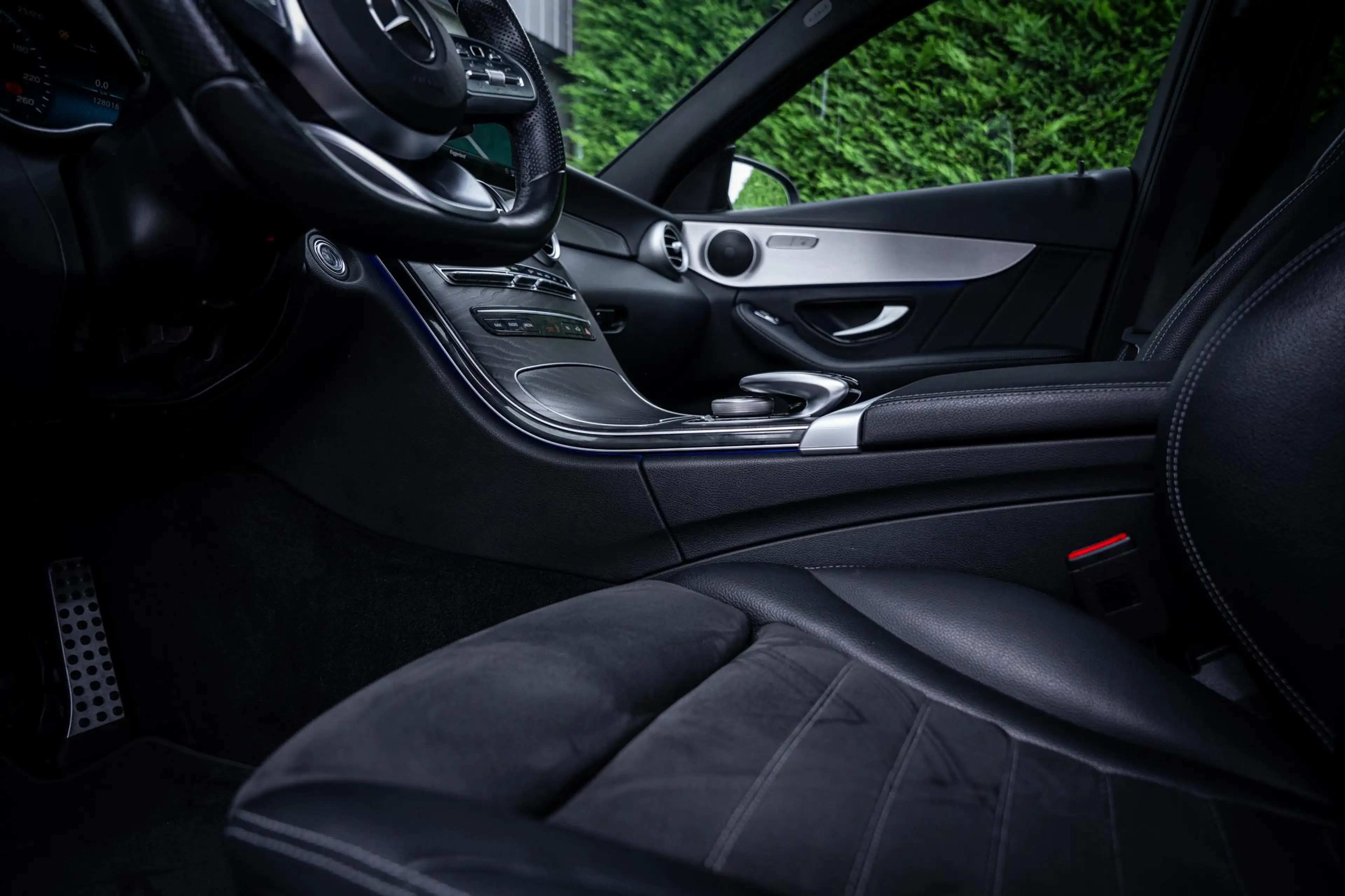Mercedes-Benz C 180 Estate AMG Org.NL|Pano-dak|360°|Trekhaak|Carplay|D — photo 38