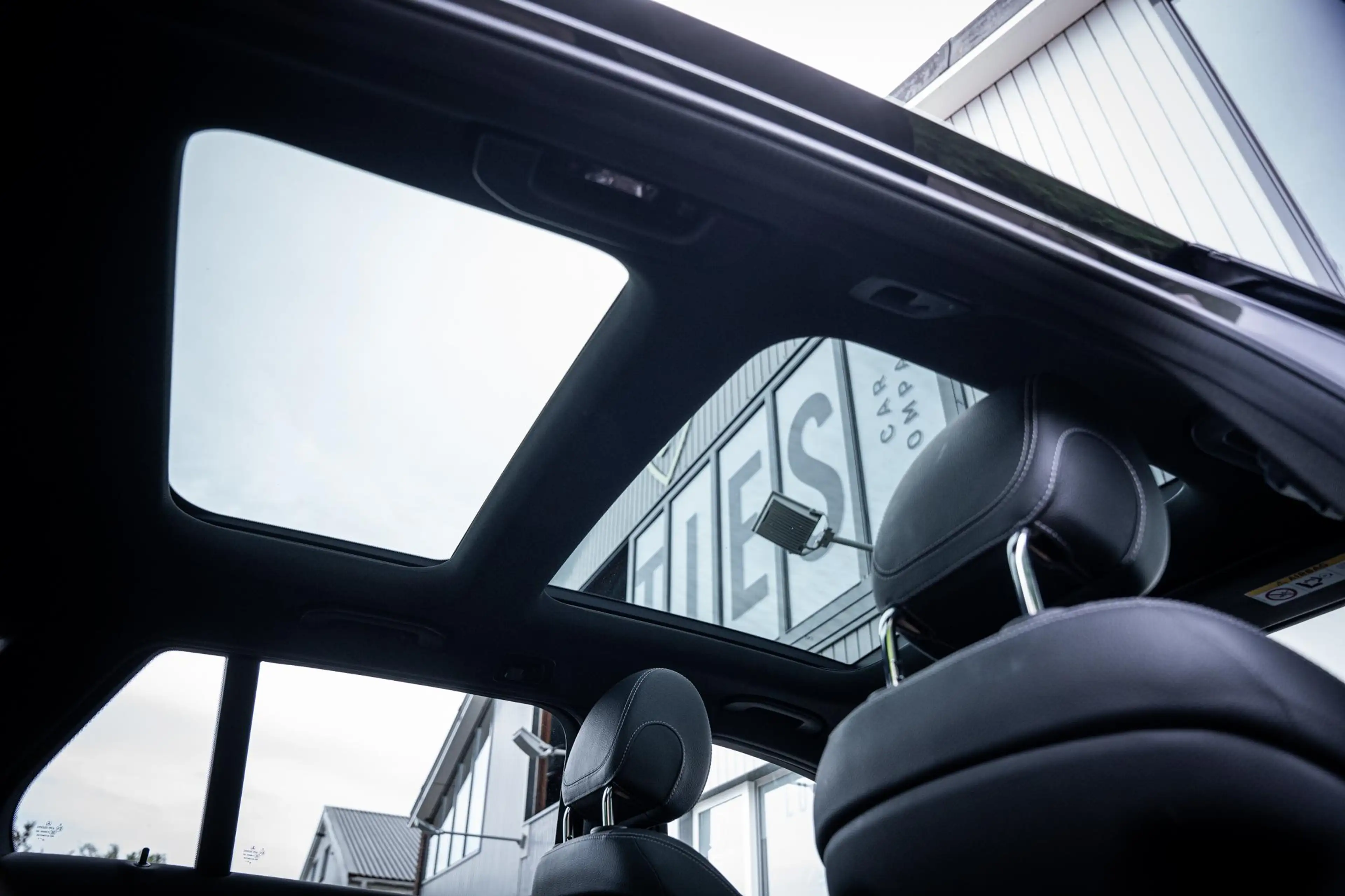 Mercedes-Benz C 180 Estate AMG Org.NL|Pano-dak|360°|Trekhaak|Carplay|D — photo 23